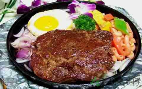 黑胡椒牛排什么时候放调料