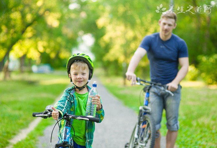 硅胶折叠水杯安全吗