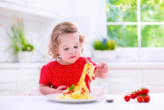 主页 食疗养生 日常养生辣子鱼块的做法二 原料:草鱼1条,青辣椒1个