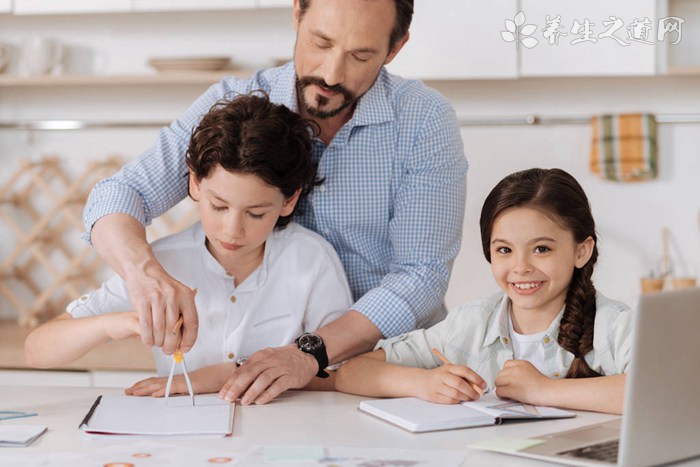 孩子患学校恐惧症怎么办_如何处理孩子患学校恐惧症